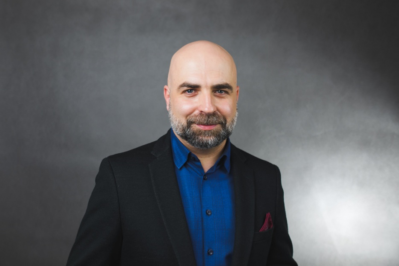 Lecture: Speculators, rebels and life in a false reality