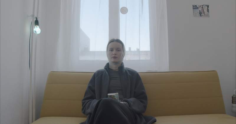 „Wracajcie do siebie!” Jak Rosji udało się zmienić nasze postrzeganie uchodźców z Ukrainy? Dyskusja po polskiej premierze filmu „Aż nie poczujesz nic”